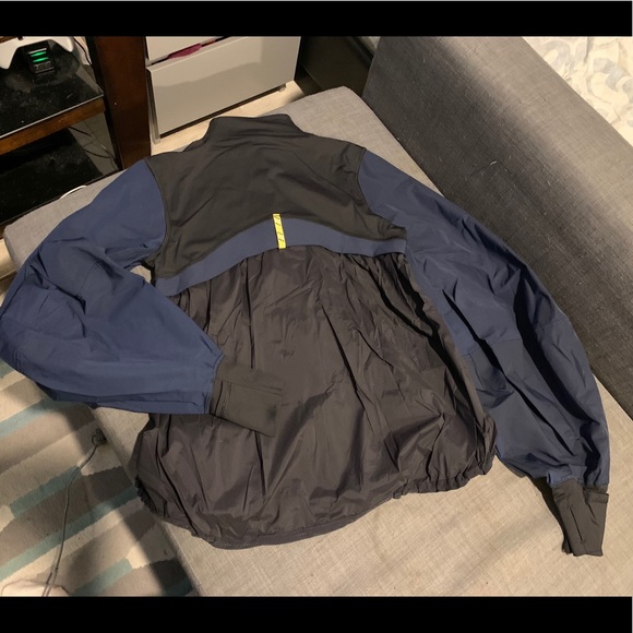 EXTREMELY RARE lululemon x Roksanda Define Jacket - Picture 6 of 7